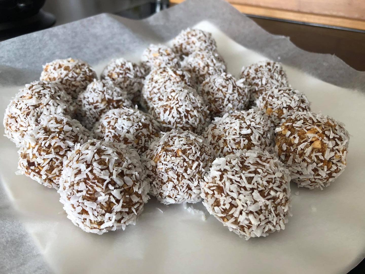 han-romano-recipe-bliss-balls