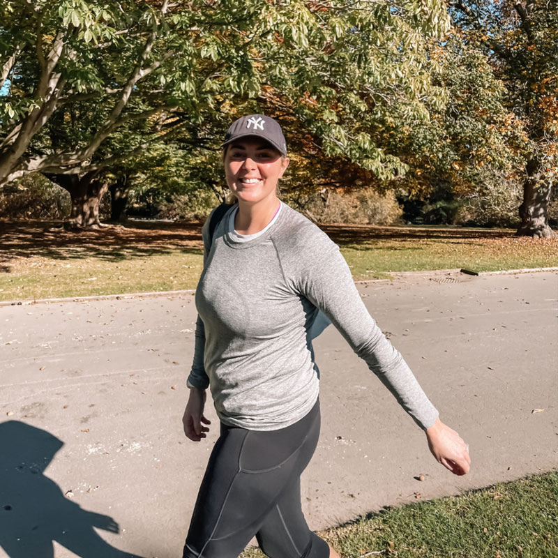 Han walking in botanical gardens